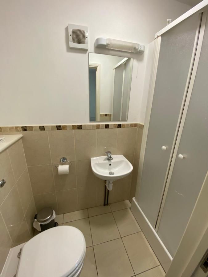 Contractors Guest House High Wycombe Dış mekan fotoğraf