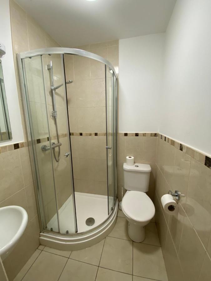 Contractors Guest House High Wycombe Dış mekan fotoğraf