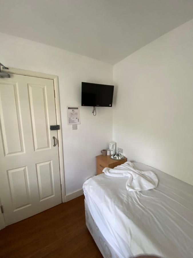Contractors Guest House High Wycombe Dış mekan fotoğraf