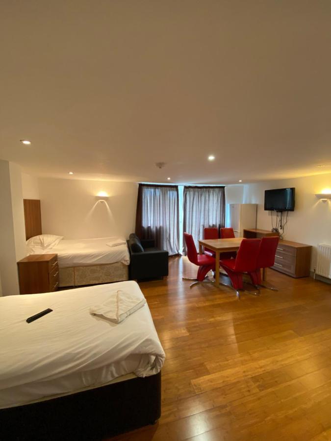 Contractors Guest House High Wycombe Dış mekan fotoğraf